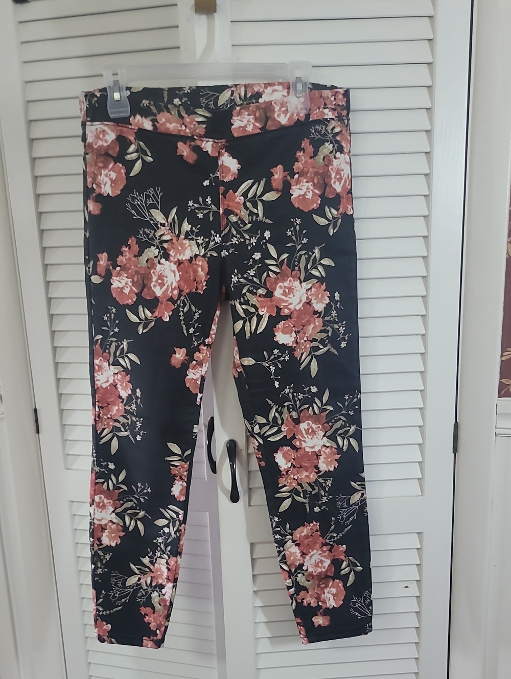 Jeans By Buffalo Floral High-Rise Black Women's Jeans - Rose Print